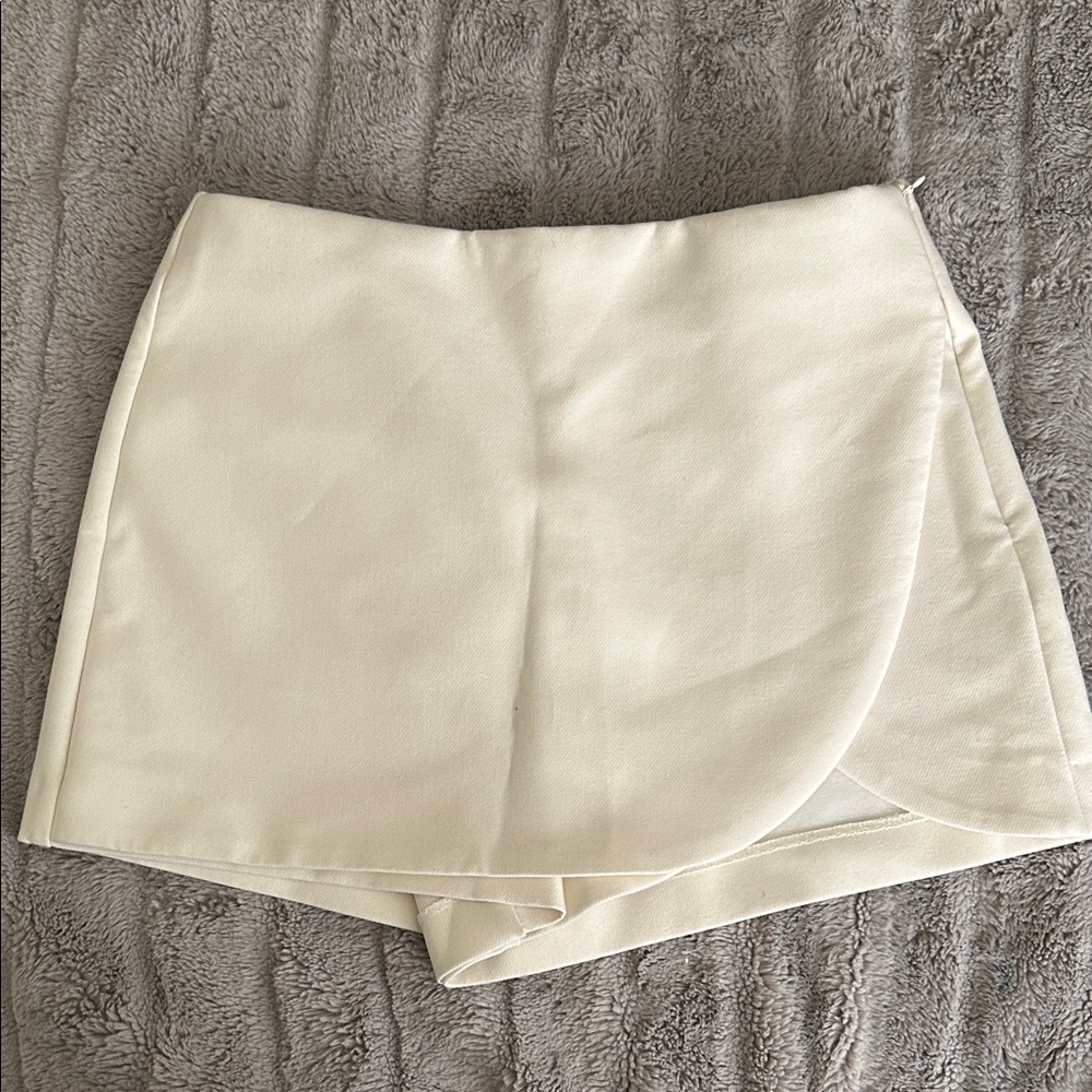 Zara Cream Women's Skort